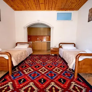 Garden , Gjirokastër Albânia