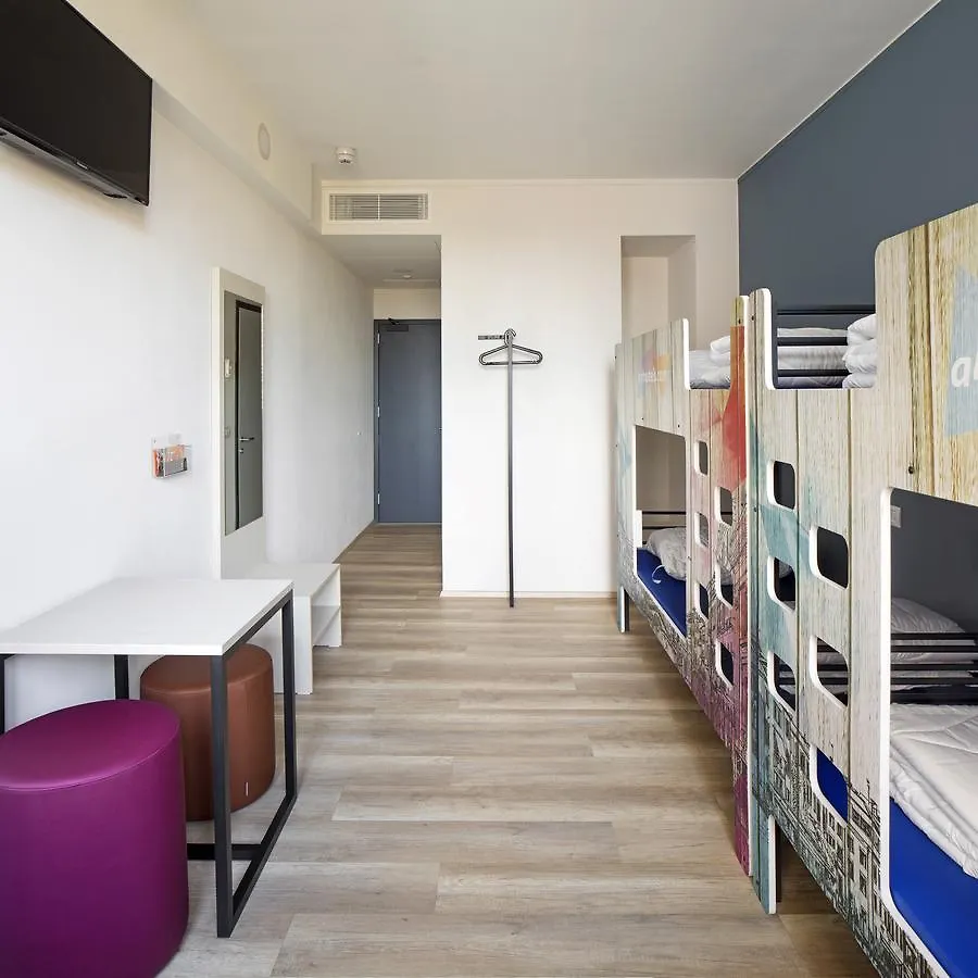 **  A&O Bremen Hauptbahnhof Otel Almanya